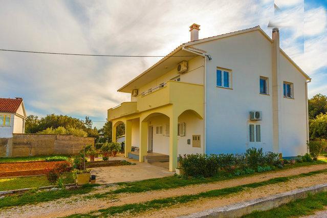 Apartments Maco Petrcane Pokoj fotografie